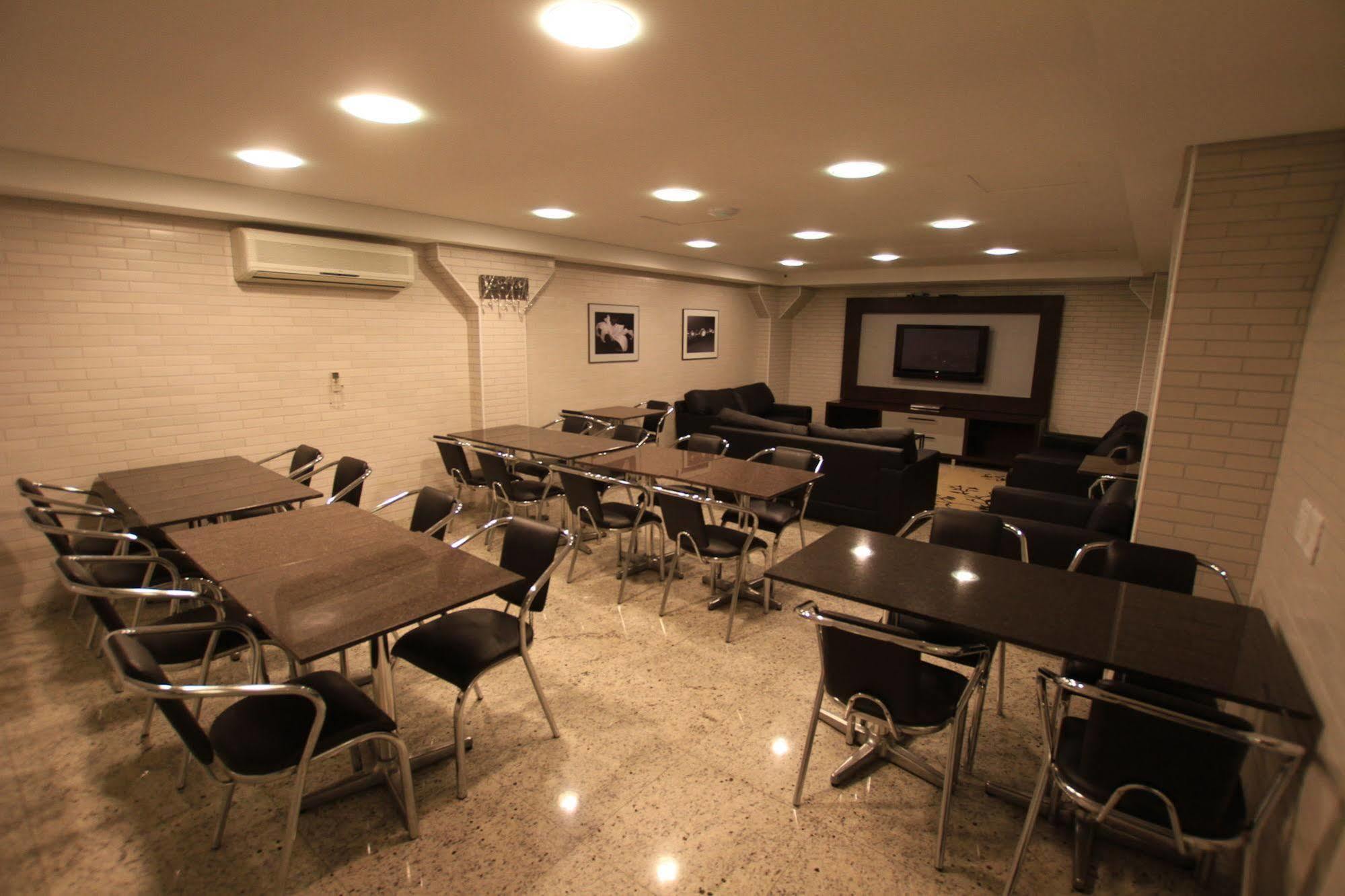 Hotel Confiance Batel Κουριτίμπα Εξωτερικό φωτογραφία